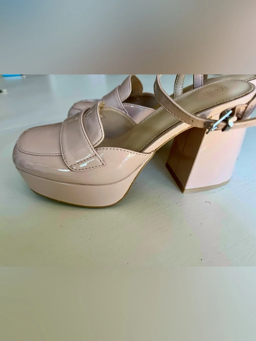 Urban Outfitters Women’s Platform Loafer Sandals - Nude Patent size 7